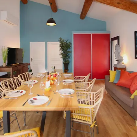 Holiday home 2 Bedroom Pet Friendly In *