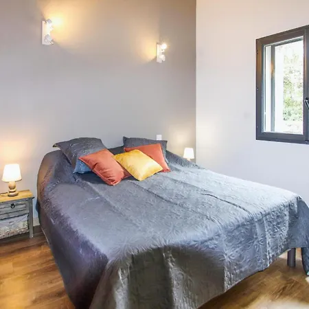 2 Bedroom Pet Friendly In Holiday home Labeaume
